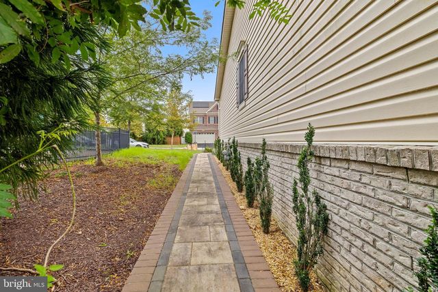 1116 AUTUMN BROOK AVE, Silver Spring, MD 20906