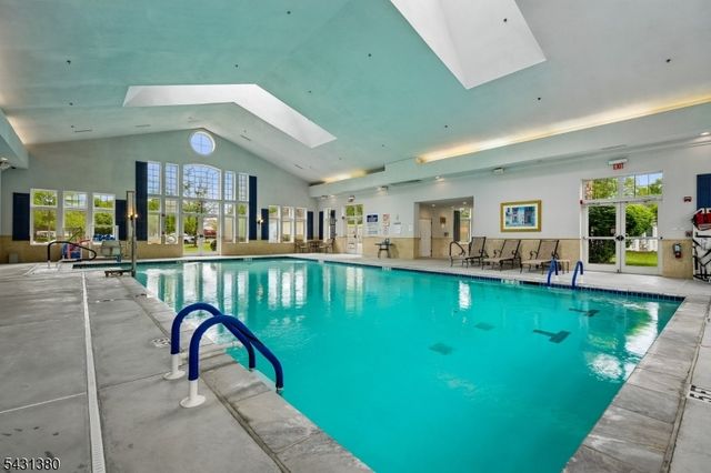 2104 Conrad Way 104, Franklin Twp., NJ 08873
