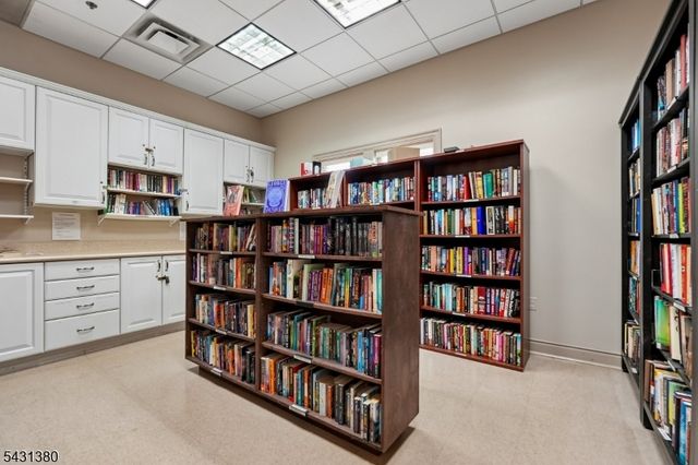2104 Conrad Way 104, Franklin Twp., NJ 08873