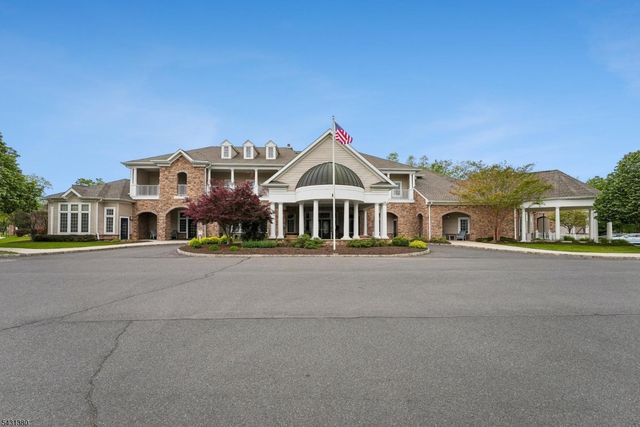 2104 Conrad Way 104, Franklin Twp., NJ 08873