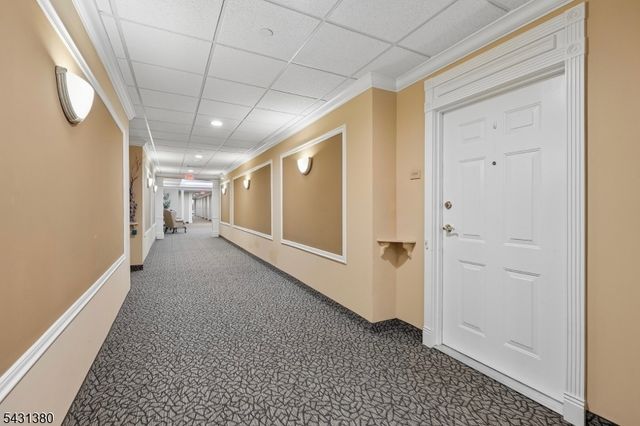 2104 Conrad Way 104, Franklin Twp., NJ 08873