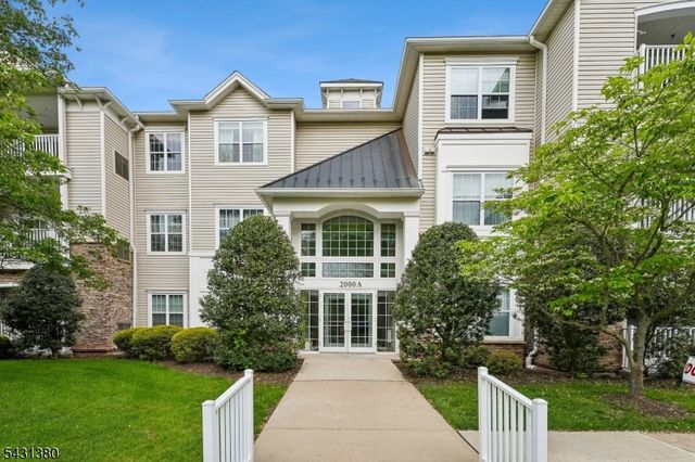 2104 Conrad Way 104, Franklin Twp., NJ 08873