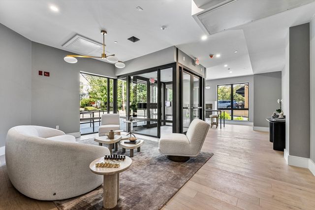 1114 Beacon St. 104, Newton, MA 02641