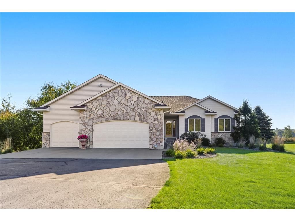 785 165th Avenue, New Richmond, WI 54017