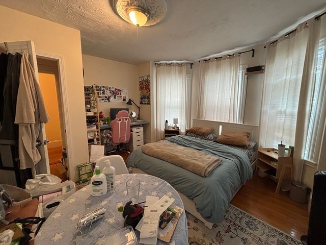 33 Jefferson St 1, Cambridge, MA 02141