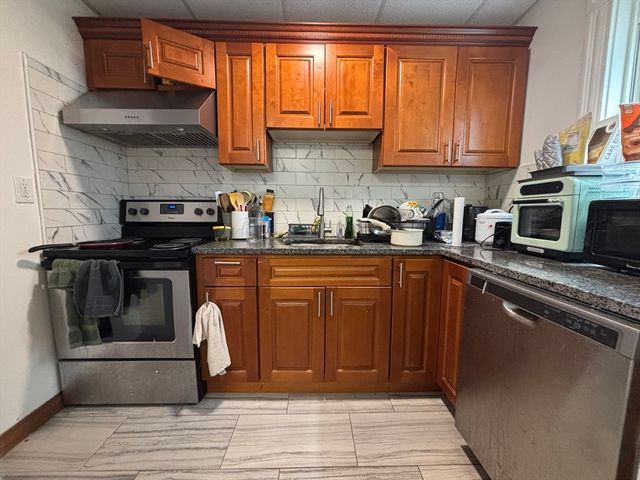 33 Jefferson St 1, Cambridge, MA 02141