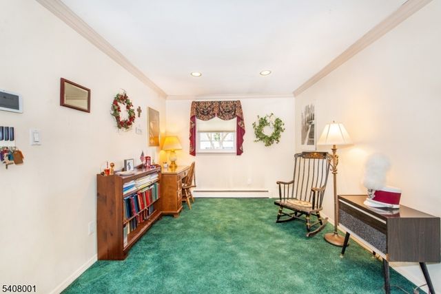 686 Kennedy Dr, Washington Twp., NJ 07676