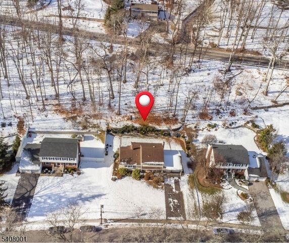 686 Kennedy Dr, Washington Twp., NJ 07676