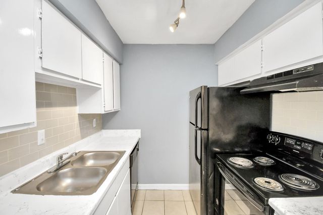 5959 Bonhomme Road 151R, Houston, TX 77036