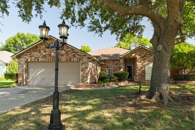 10 Monterey Drive, Trophy Club, TX 76262