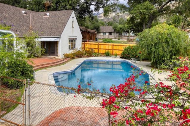 2360 Morslay, Altadena, CA 91001