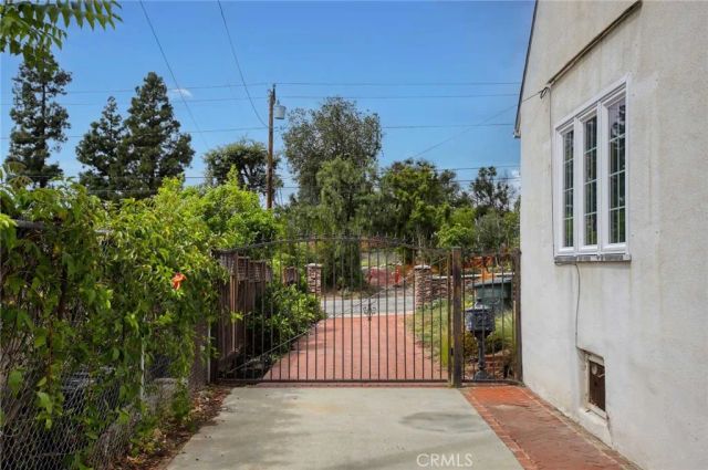 2360 Morslay, Altadena, CA 91001