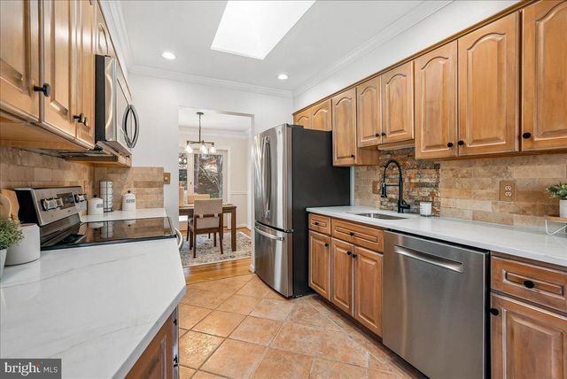 4 CULLINAN DR, Gaithersburg, MD 20878