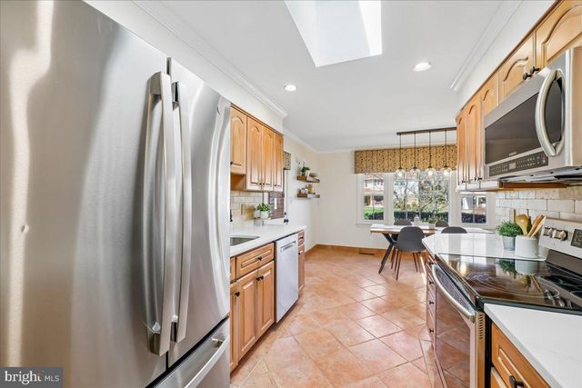 4 CULLINAN DR, Gaithersburg, MD 20878