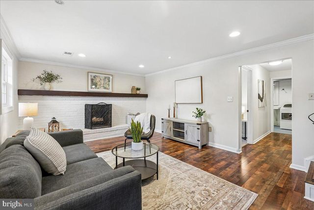 4 CULLINAN DR, Gaithersburg, MD 20878