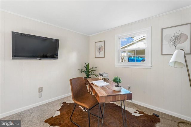 4 CULLINAN DR, Gaithersburg, MD 20878