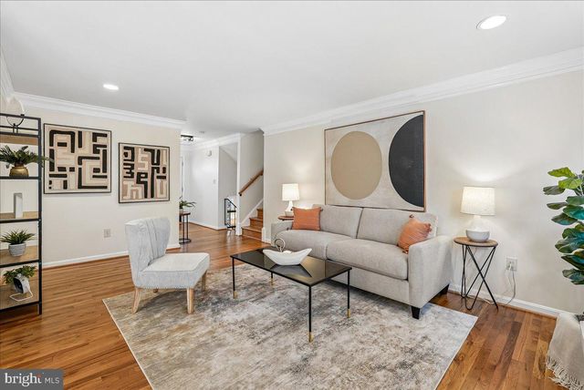 4 CULLINAN DR, Gaithersburg, MD 20878