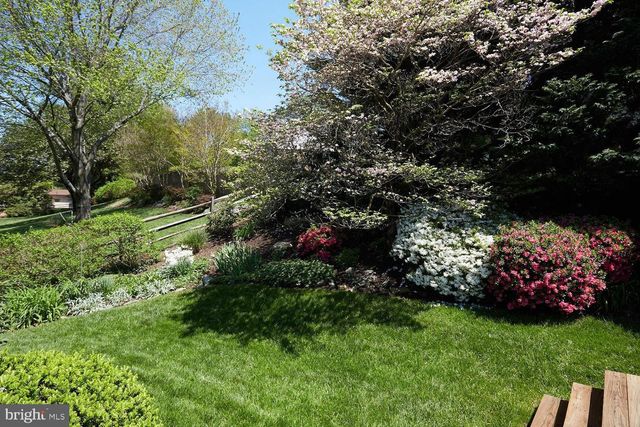 4 CULLINAN DR, Gaithersburg, MD 20878