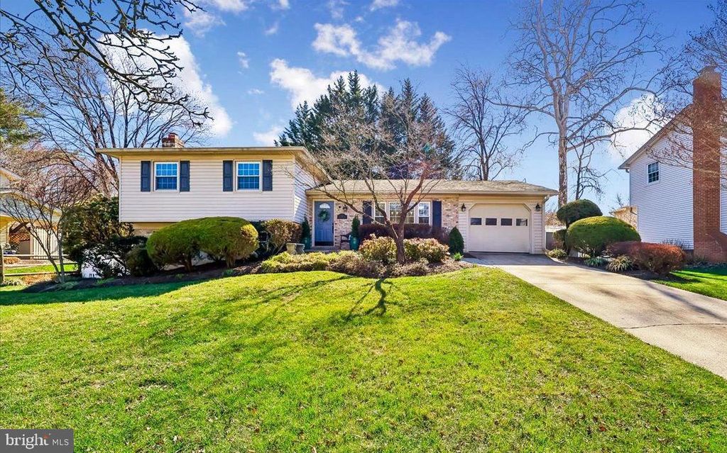 4 CULLINAN DR, Gaithersburg, MD 20878