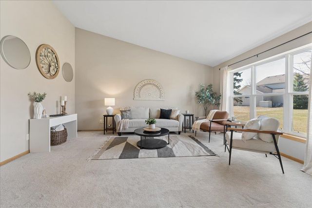 220 Red Birch Run, Madison, WI 53718