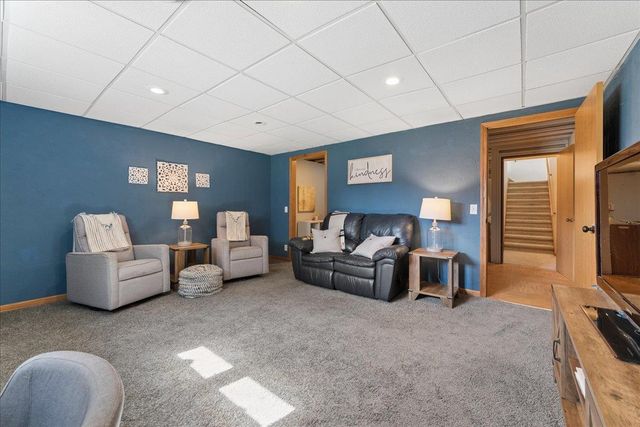 220 Red Birch Run, Madison, WI 53718