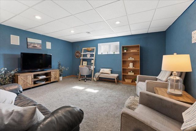 220 Red Birch Run, Madison, WI 53718