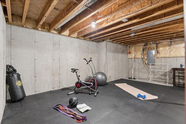 220 Red Birch Run, Madison, WI 53718