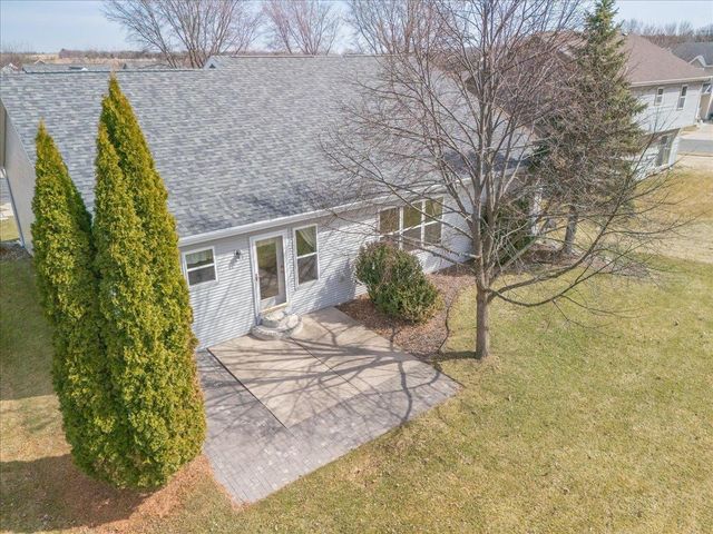 220 Red Birch Run, Madison, WI 53718
