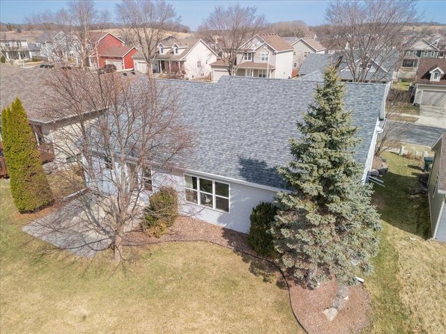 220 Red Birch Run, Madison, WI 53718