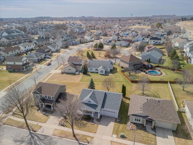 220 Red Birch Run, Madison, WI 53718