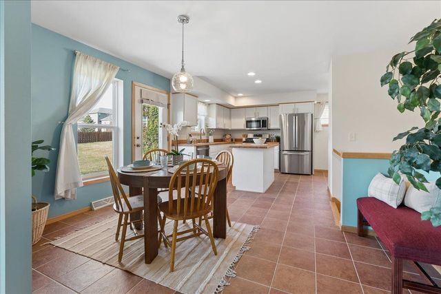 220 Red Birch Run, Madison, WI 53718