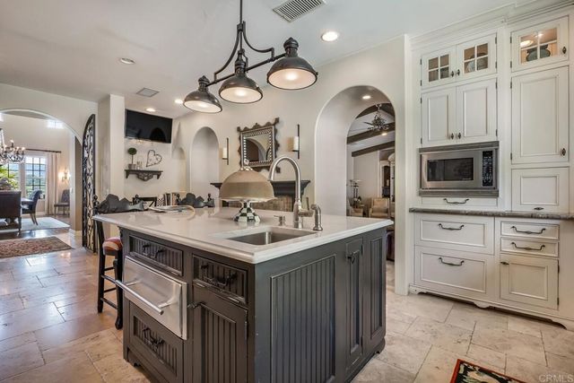 25120 Las Palmeras, Temecula, CA 92590