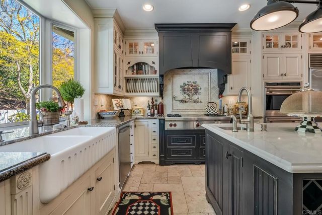 25120 Las Palmeras, Temecula, CA 92590