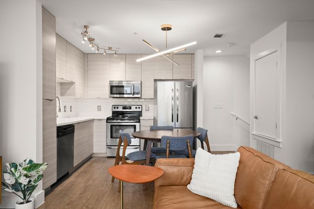 604 N Bluff DR 235, Austin, TX 78745