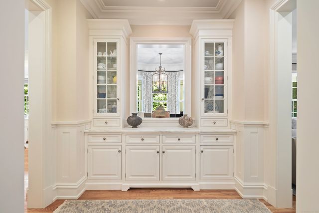 143 Oenoke Ridge, New Canaan, CT 06840