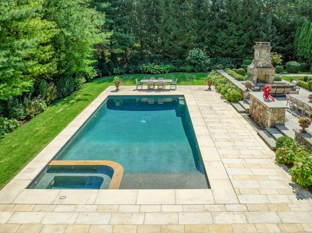 143 Oenoke Ridge, New Canaan, CT 06840