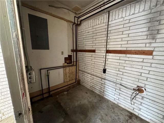 423 Center Circle, Conyers, GA 30094