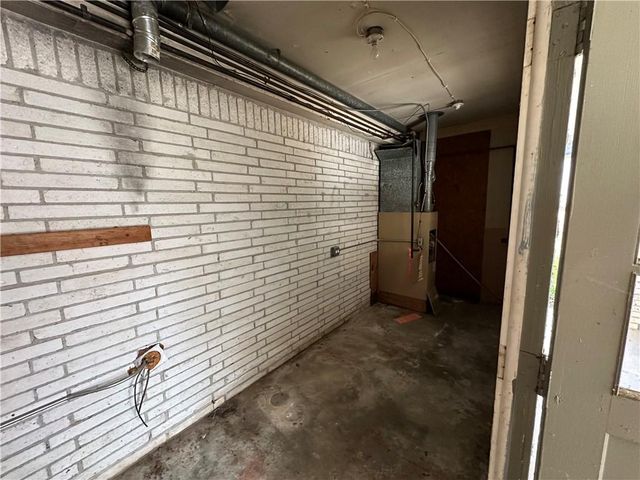 423 Center Circle, Conyers, GA 30094