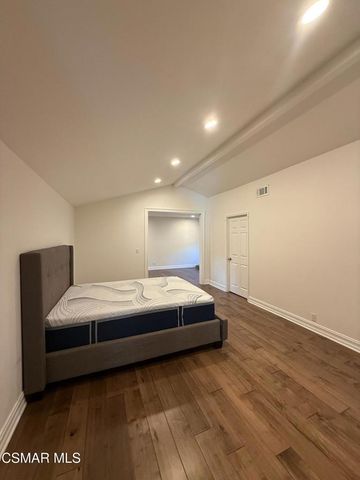 23400 Collins Street, Woodland Hills, CA 91367