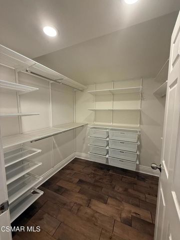 23400 Collins Street, Woodland Hills, CA 91367