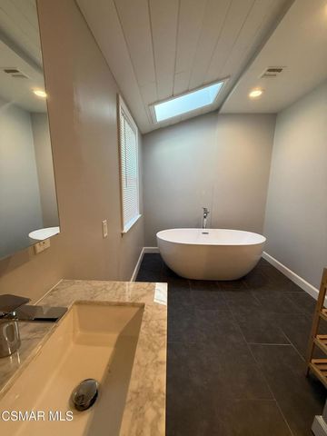 23400 Collins Street, Woodland Hills, CA 91367