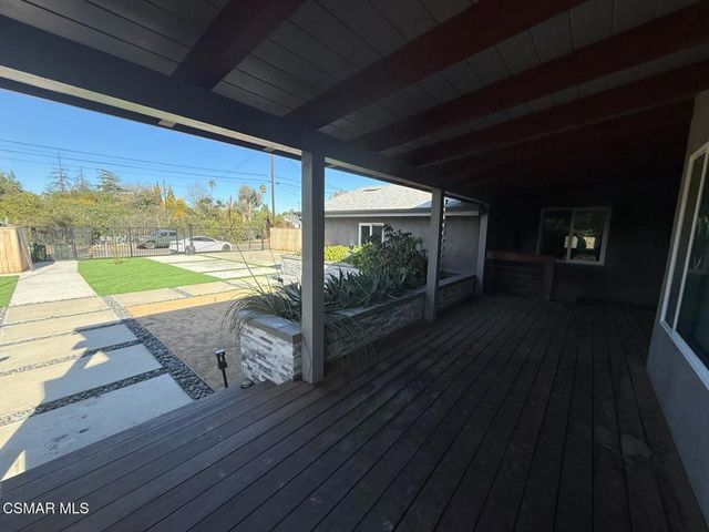 23400 Collins Street, Woodland Hills, CA 91367