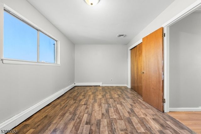 109 Dixon Ave, Paterson City, NJ 07501