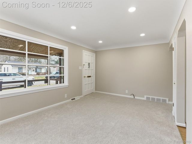 1811 E Marshall Street, Ferndale, MI 48220