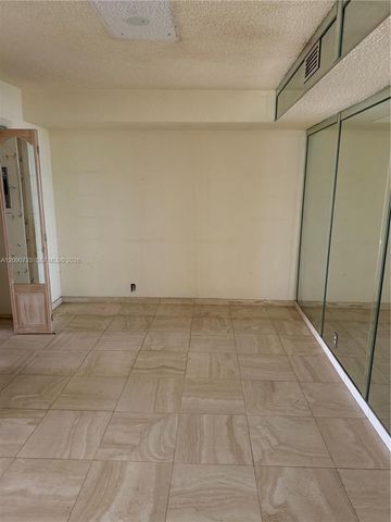 1000 Quayside Terrace 1807, Miami, FL 33138
