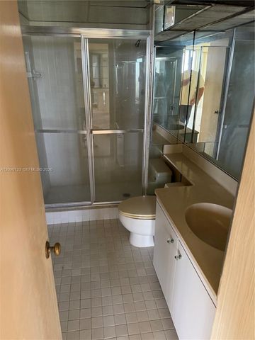 1000 Quayside Terrace 1807, Miami, FL 33138