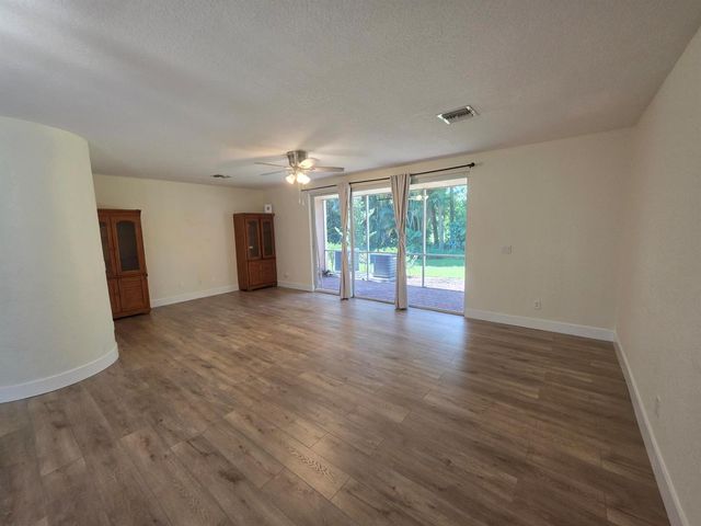 6472 Azura Lake Road, Lake Worth, FL 33463