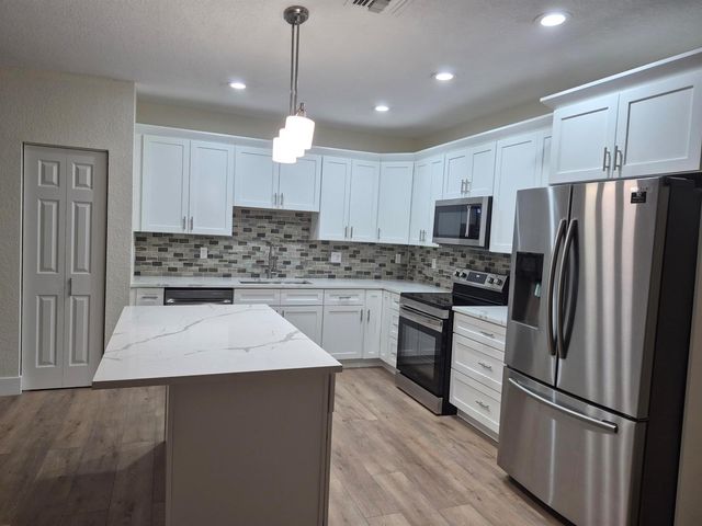6472 Azura Lake Road, Lake Worth, FL 33463
