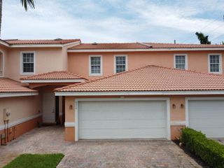 6472 Azura Lake Road, Lake Worth, FL 33463