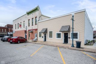 16 N Washington Street, Knightstown, IN 46148